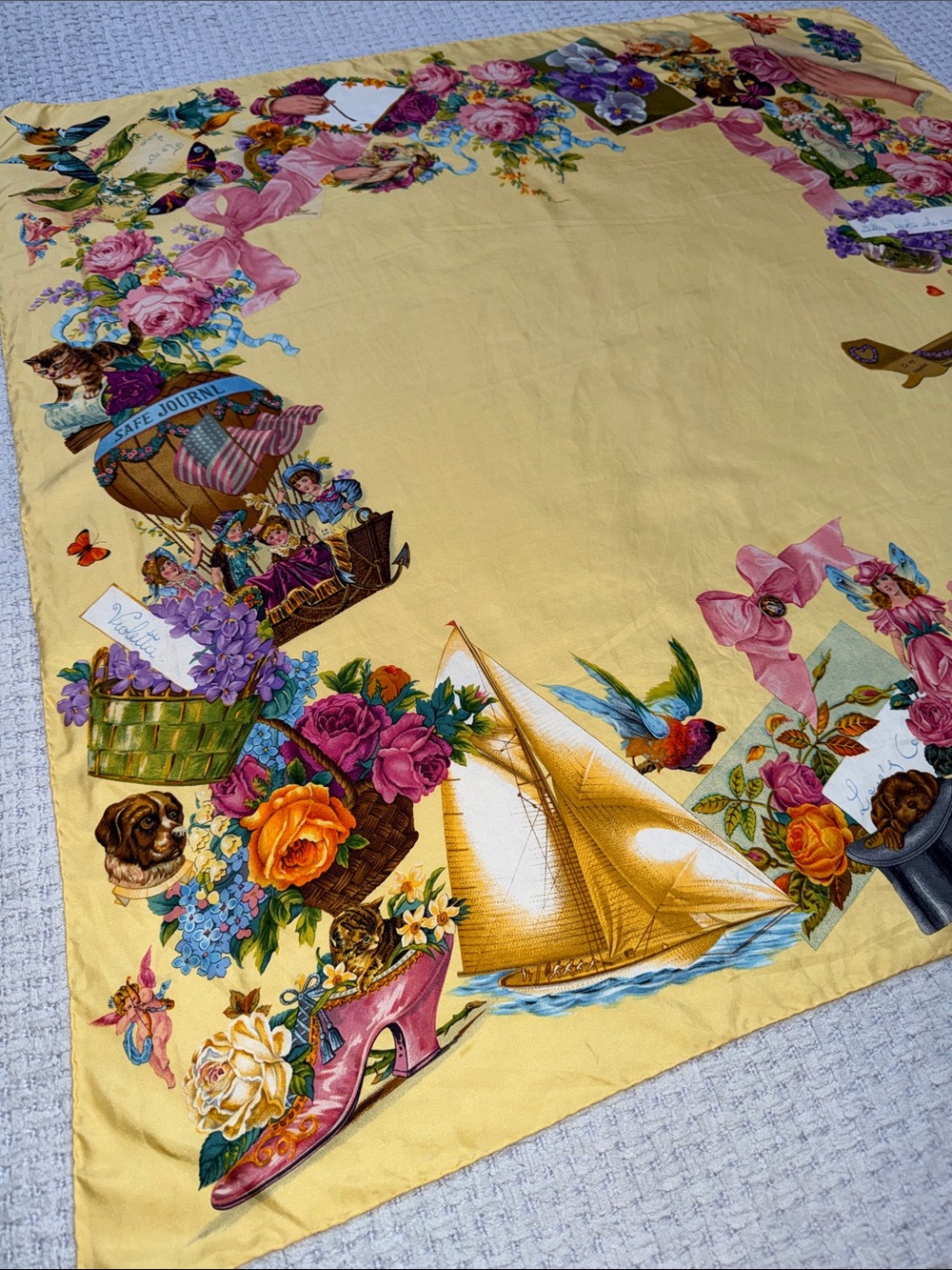 Rare Authentic Gucci Silk Floral Scarf  Whimsical Yellow Animals Hearts Ribbon - Picture 6 of 17